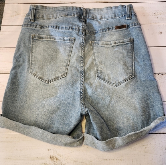 Vince Blue Premium Distressed Cuffed Jean Shorts Size Junior Large - Picture 3 of 8